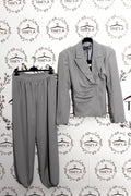 Completo elegante Treya — Giacca drappeggiata e pantalone morbido