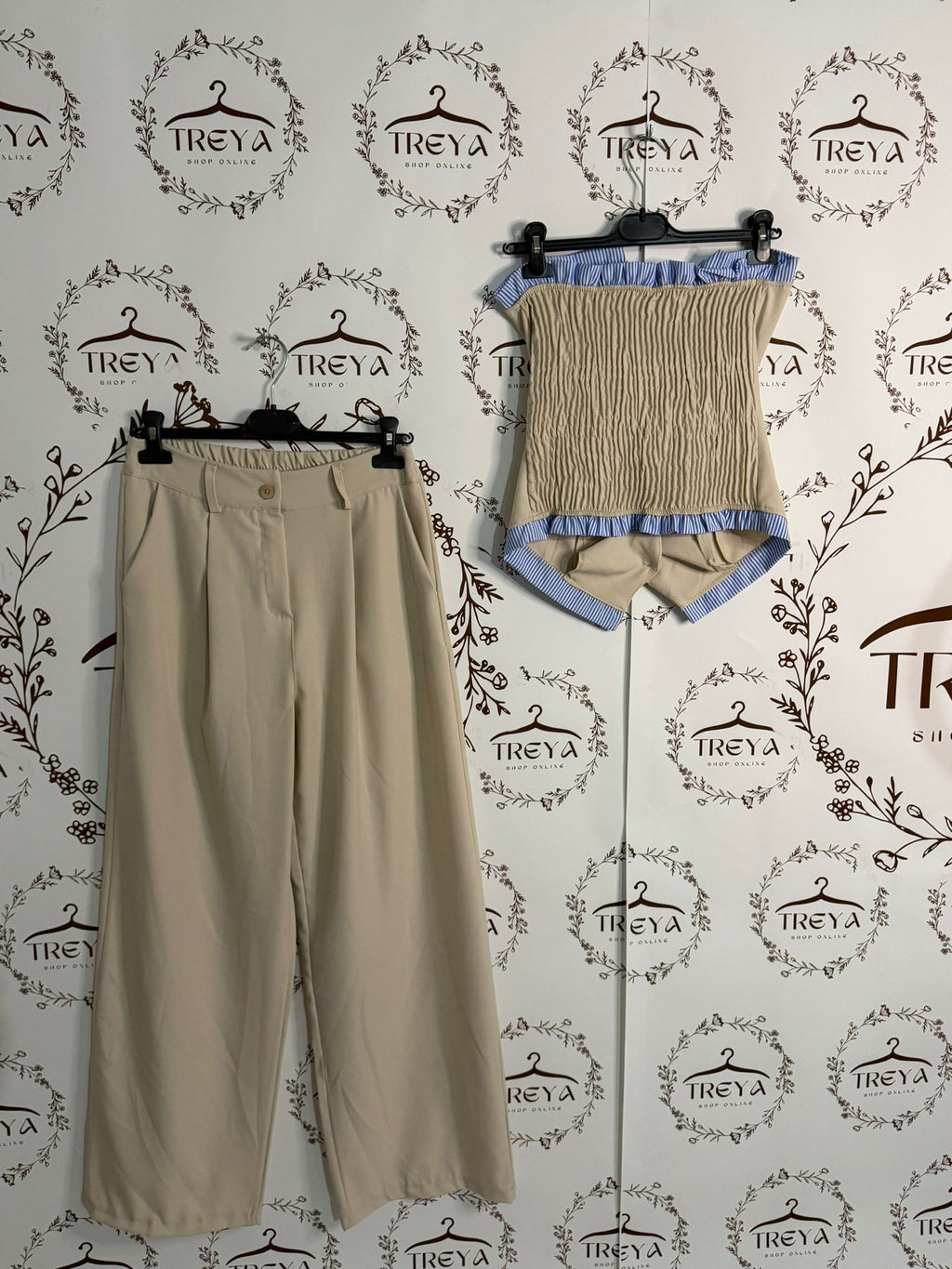 Coordinato "City Glam" – Pantalone Wide Leg & Top Corsetto con Profili Rigati